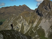22 vista verso la Bocchetta W di Corna Piana ... (2078 m.) 